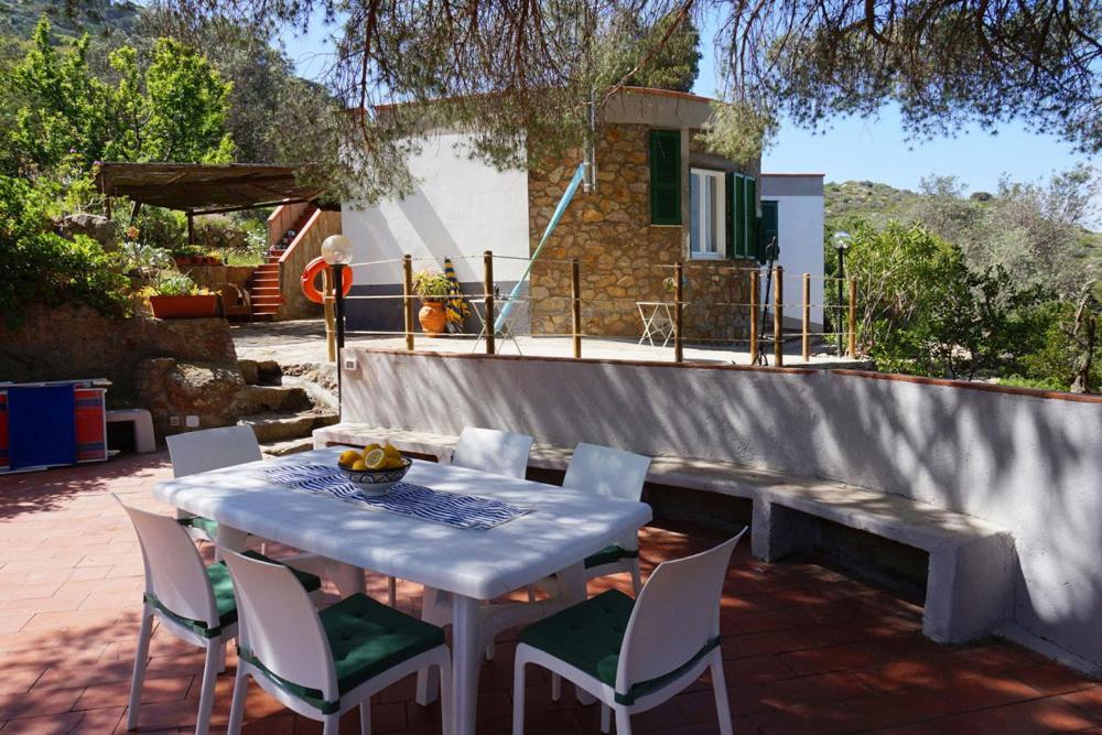 Hotel Arenella Giglio Porto Luaran gambar