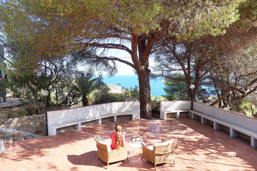 Hotel Arenella Giglio Porto Luaran gambar