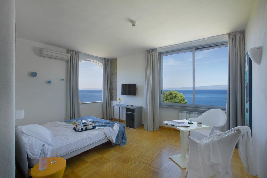 Hotel Arenella Giglio Porto Luaran gambar