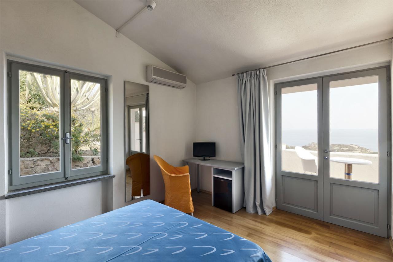 Hotel Arenella Giglio Porto Luaran gambar